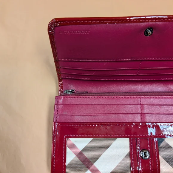 Burberry Penrose Continental Nova Check Wallet w. Cranberry Patent Leather - Picture 6 of 12